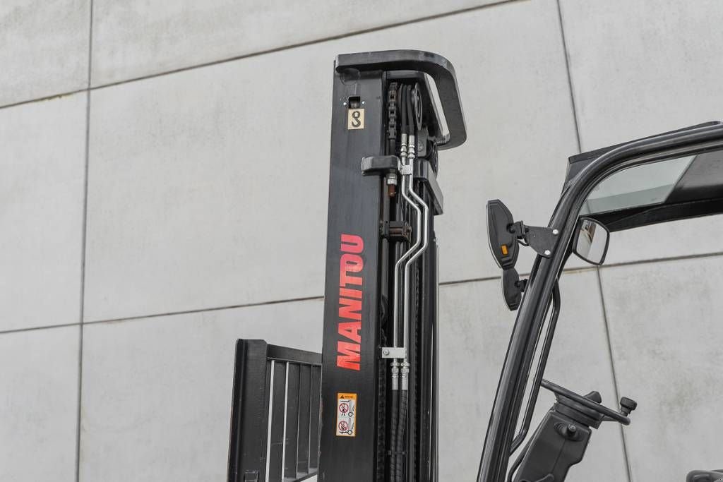 Frontstapler des Typs Manitou MI 30 D, Gebrauchtmaschine in Moerbeke (Bild 11)