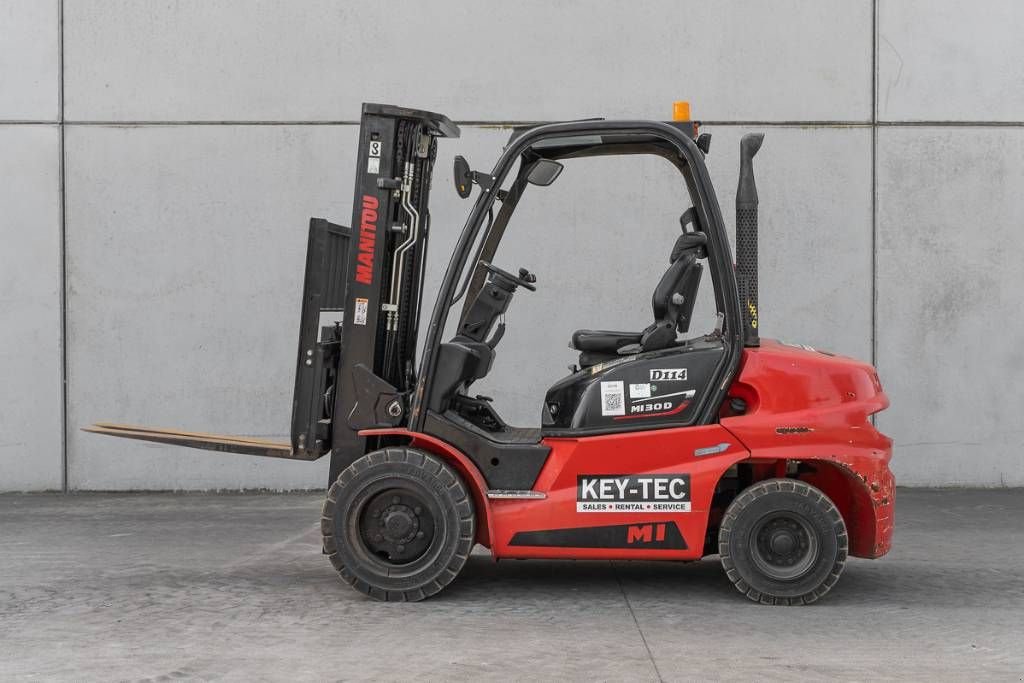 Frontstapler del tipo Manitou MI 30 D, Gebrauchtmaschine In Moerbeke (Immagine 4)