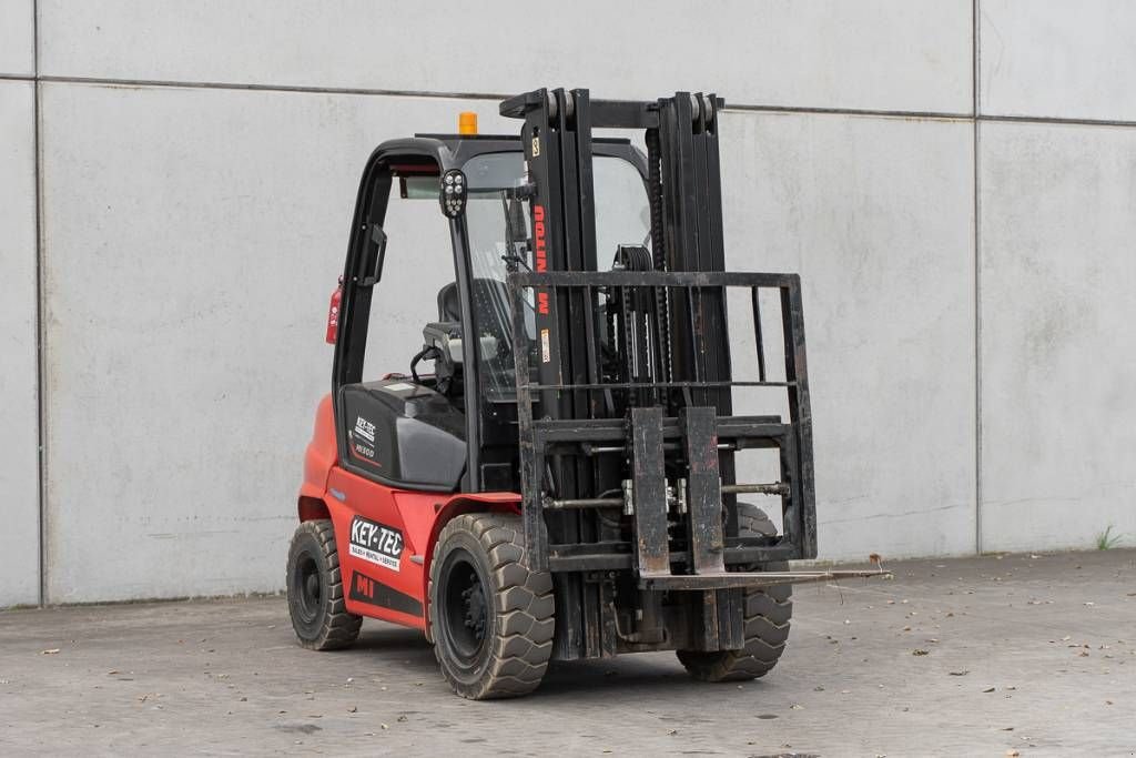 Frontstapler des Typs Manitou MI 30 D, Gebrauchtmaschine in Moerbeke (Bild 3)