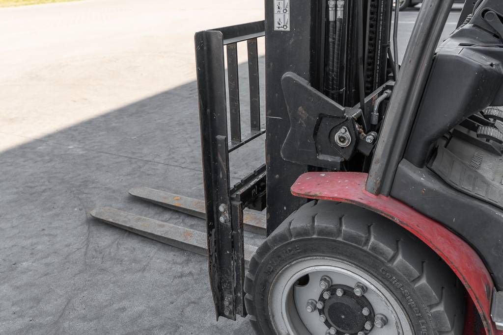 Frontstapler типа Manitou MI 30 D, Gebrauchtmaschine в Moerbeke (Фотография 10)