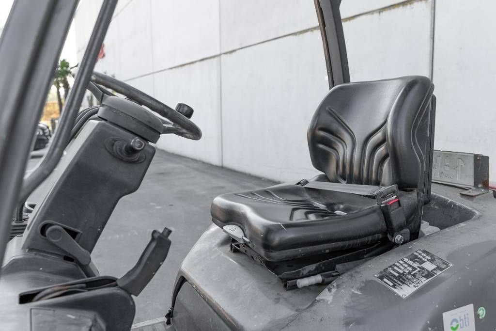 Frontstapler типа Manitou MI 30 D, Gebrauchtmaschine в Moerbeke (Фотография 11)