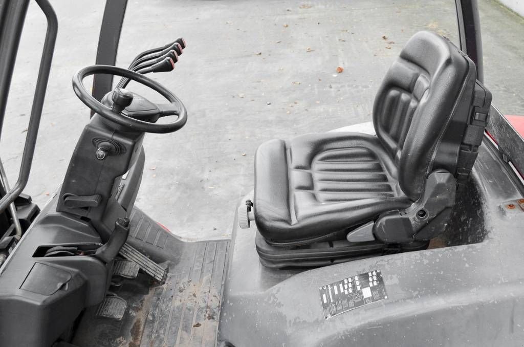 Frontstapler typu Manitou MI 30 D, Gebrauchtmaschine w Moerbeke (Zdjęcie 11)