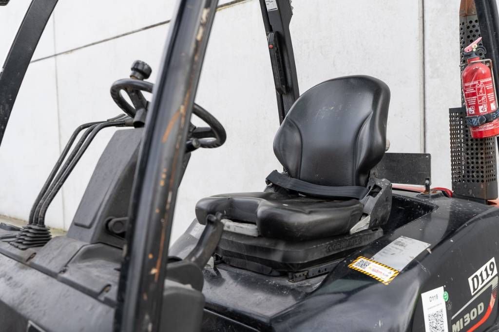 Frontstapler типа Manitou MI 30 D, Gebrauchtmaschine в Moerbeke (Фотография 7)