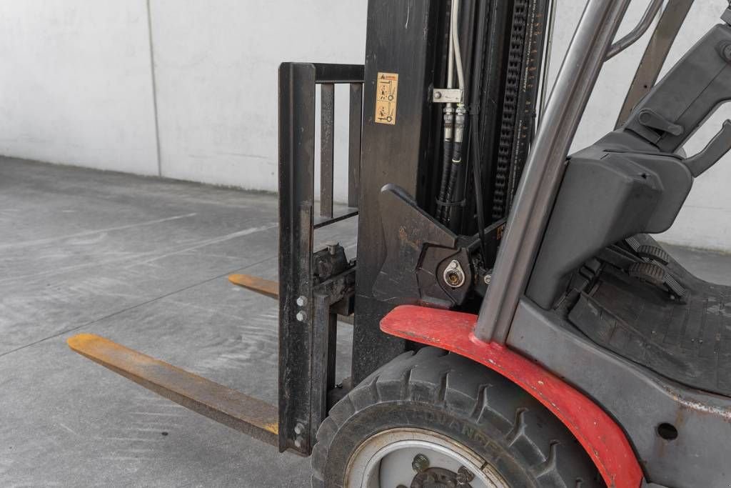 Frontstapler del tipo Manitou MI 35 D, Gebrauchtmaschine In Moerbeke (Immagine 10)