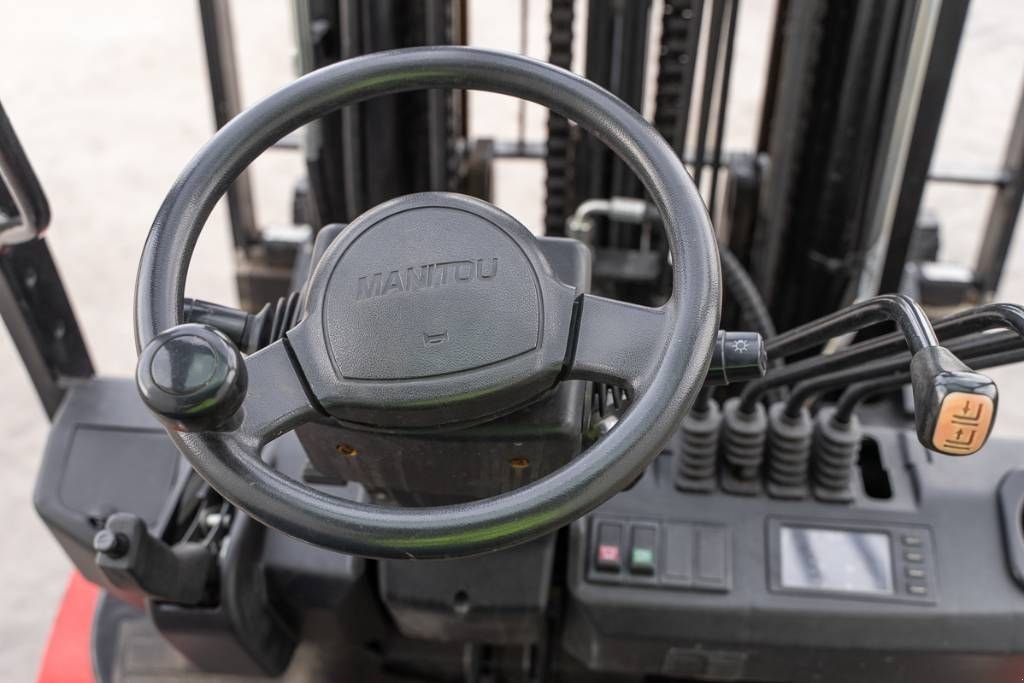 Frontstapler типа Manitou MI 35 D, Gebrauchtmaschine в Moerbeke (Фотография 8)