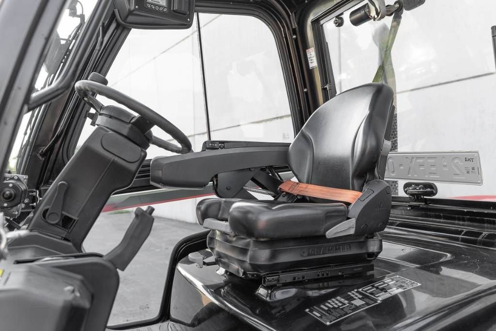 Frontstapler от тип Manitou MI 55 D, Gebrauchtmaschine в Moerbeke (Снимка 11)