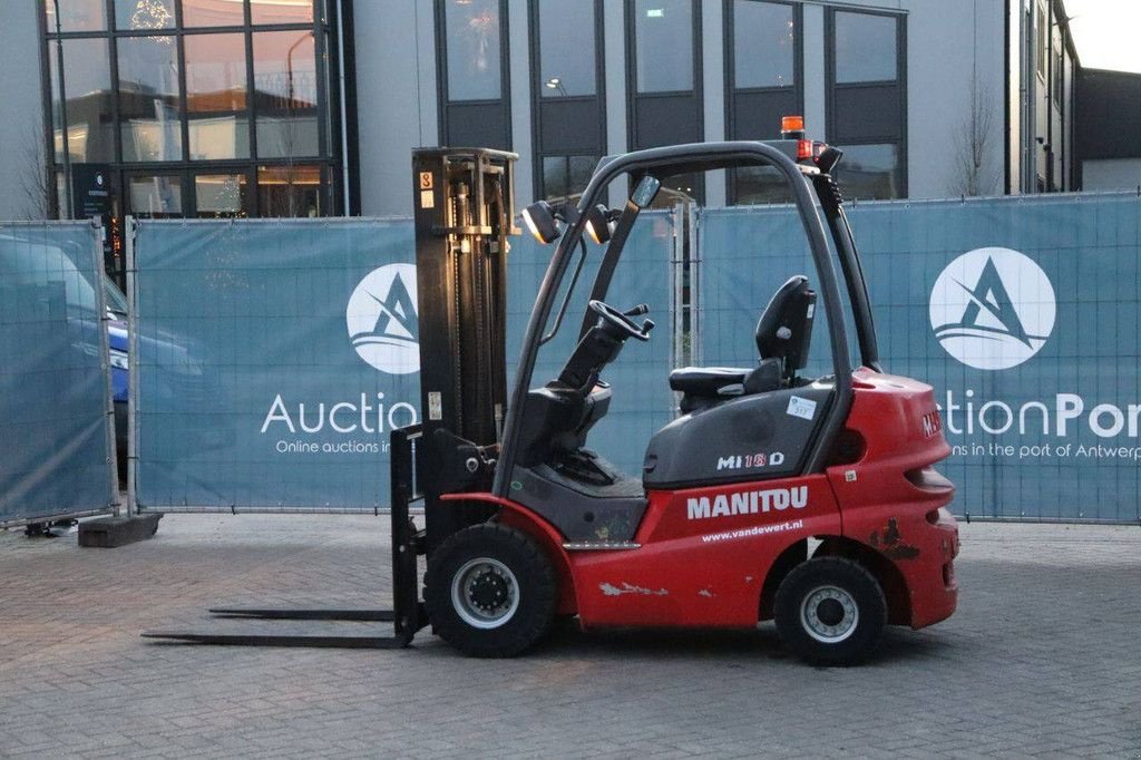 Frontstapler du type Manitou MI18D, Gebrauchtmaschine en Antwerpen (Photo 3)