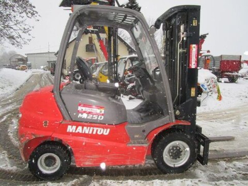 Frontstapler du type Manitou MI25D Triplex-Freihub 4,7m + Seitenschieber, Gebrauchtmaschine en Gnas (Photo 3)