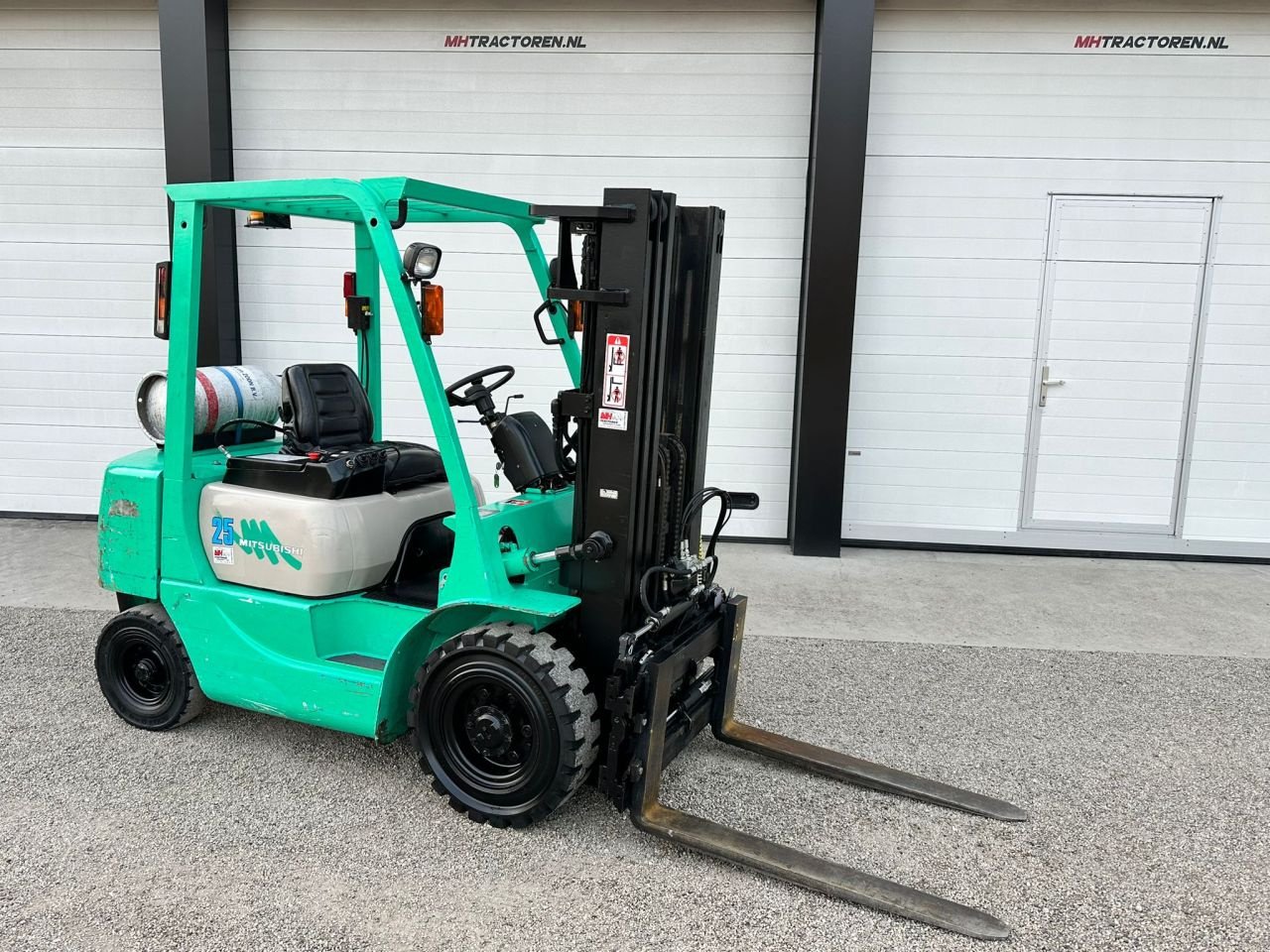 Frontstapler typu Mitsubishi 2.5, Gebrauchtmaschine w Linde (dr) (Zdjęcie 1)