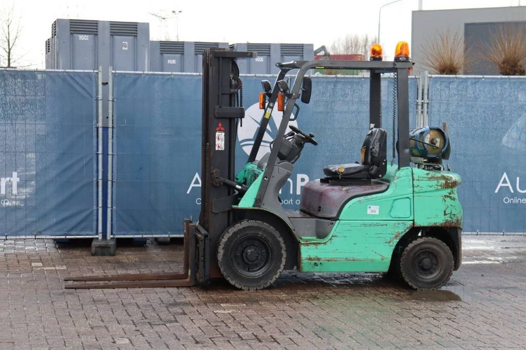 Frontstapler van het type Mitsubishi 25N, Gebrauchtmaschine in Antwerpen (Foto 1)