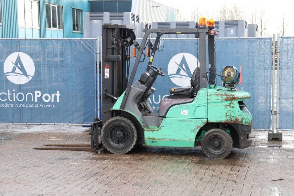 Frontstapler van het type Mitsubishi 25N, Gebrauchtmaschine in Antwerpen (Foto 3)