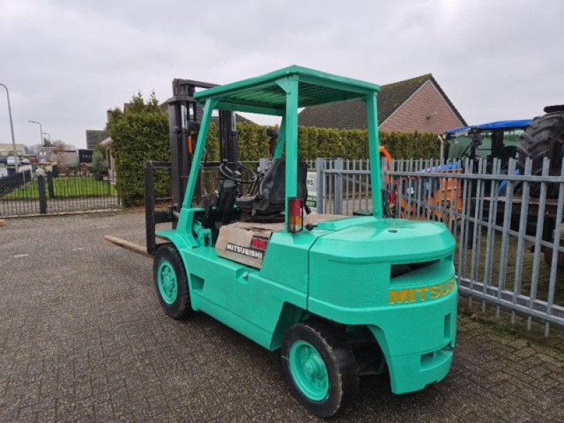 Frontstapler du type Mitsubishi 35D, Gebrauchtmaschine en Hollandscheveld (Photo 3)