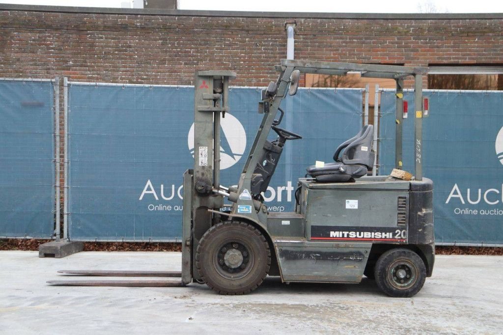 Frontstapler a típus Mitsubishi FB20-K, Gebrauchtmaschine ekkor: Antwerpen (Kép 2)