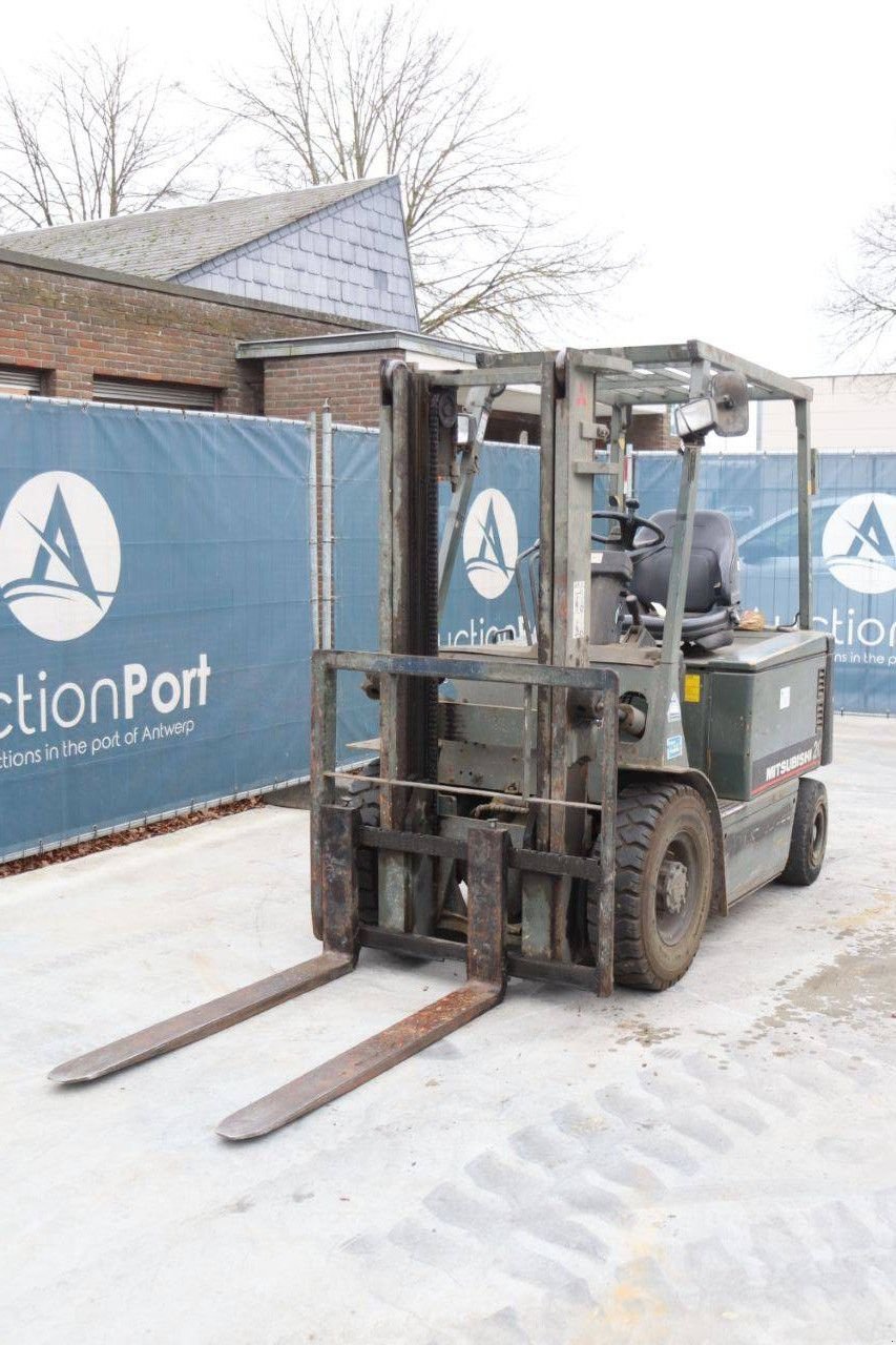 Frontstapler del tipo Mitsubishi FB20-K, Gebrauchtmaschine In Antwerpen (Immagine 10)