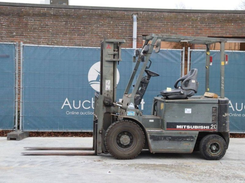 Frontstapler del tipo Mitsubishi FB20-K, Gebrauchtmaschine In Antwerpen (Immagine 1)