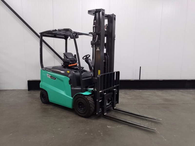 Frontstapler tip Mitsubishi FB25CN, Gebrauchtmaschine in Middelbeers (Poză 1)