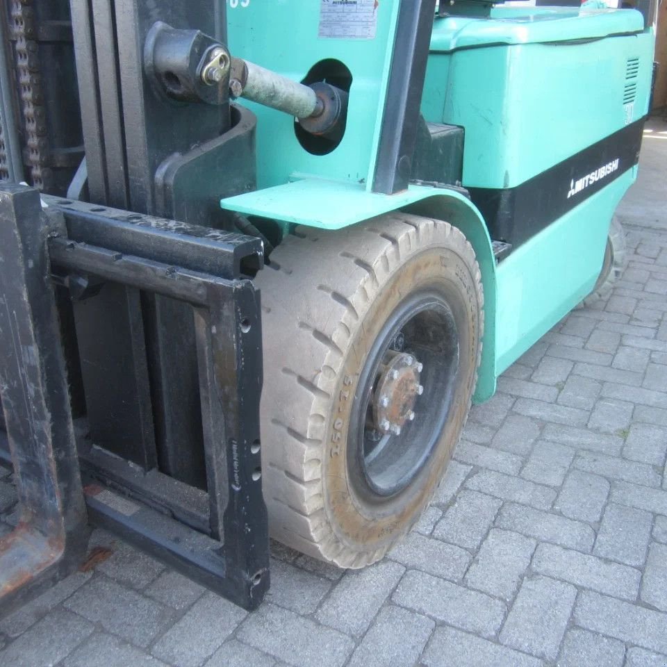 Frontstapler des Typs Mitsubishi FB30K, elek., triplex, side shift, HH 4.70 mtr., Gebrauchtmaschine in Tubbergen (Bild 8)