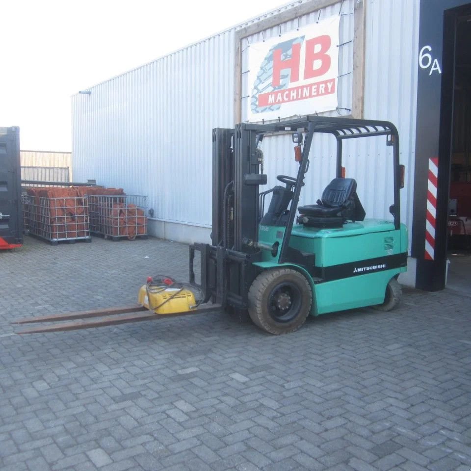 Frontstapler des Typs Mitsubishi FB30K, elek., triplex, side shift, HH 4.70 mtr., Gebrauchtmaschine in Tubbergen (Bild 1)