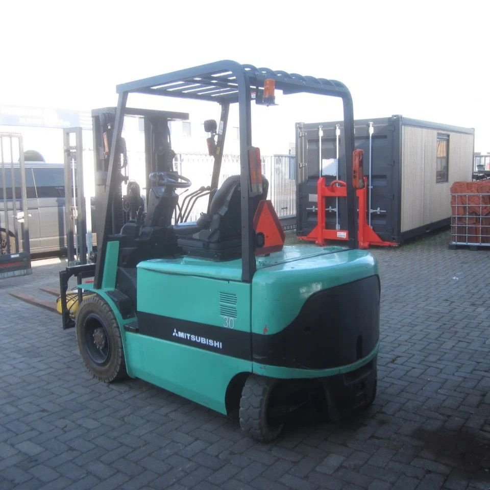 Frontstapler Türe ait Mitsubishi FB30K, elek., triplex, side shift, HH 4.70 mtr., Gebrauchtmaschine içinde Tubbergen (resim 3)