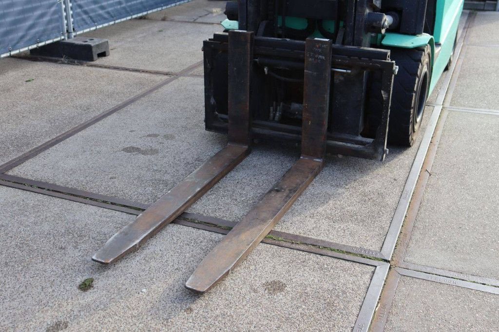 Frontstapler tip Mitsubishi FB30N, Gebrauchtmaschine in Antwerpen (Poză 11)