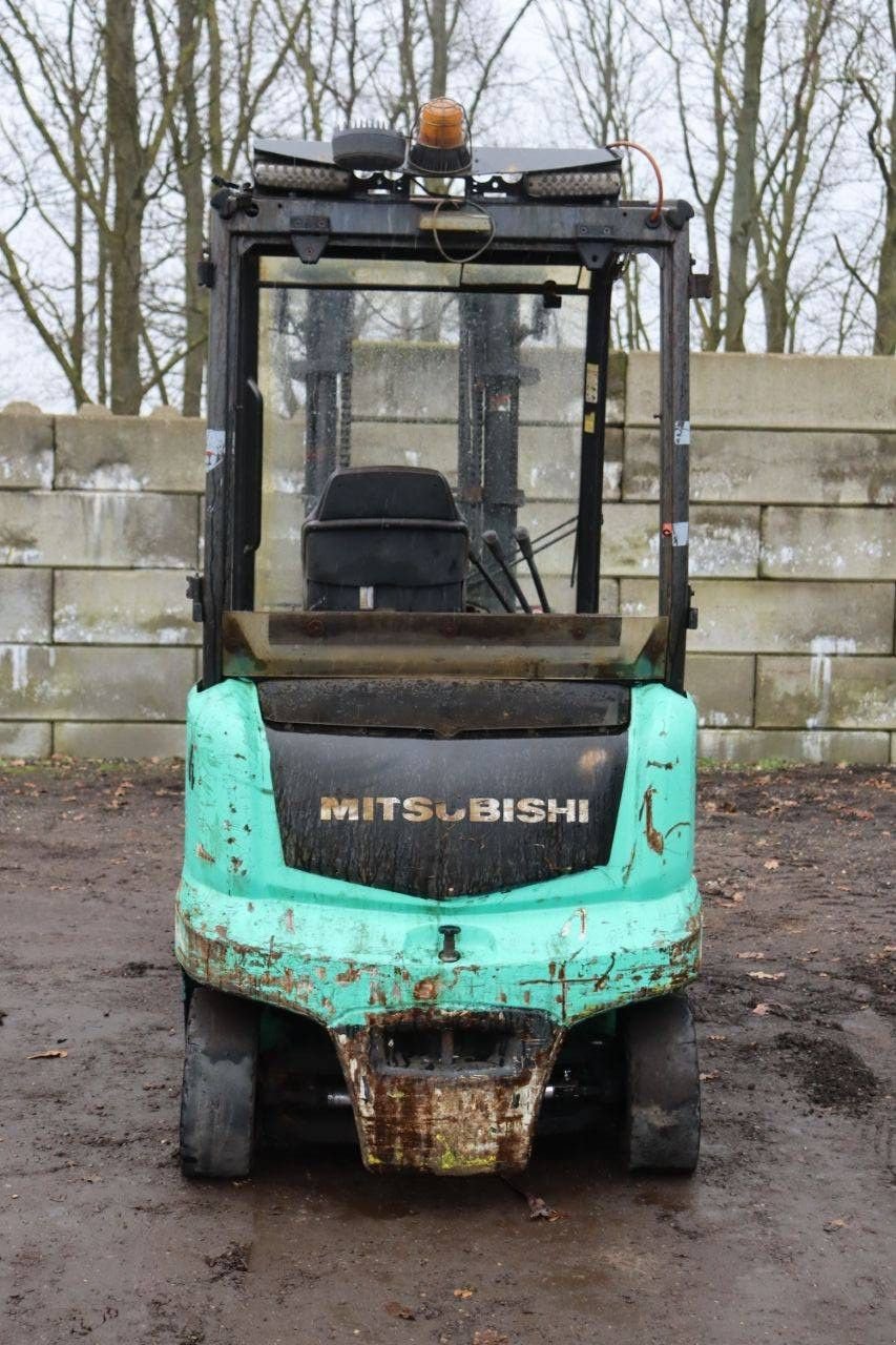 Frontstapler du type Mitsubishi FB35N, Gebrauchtmaschine en Antwerpen (Photo 5)