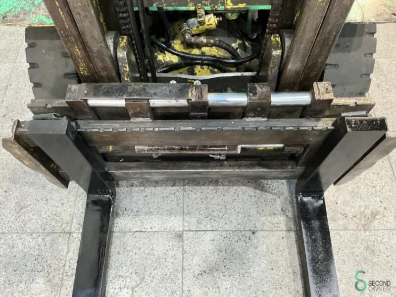 Frontstapler van het type Mitsubishi FD 25 K, Gebrauchtmaschine in Wijchen (Foto 5)