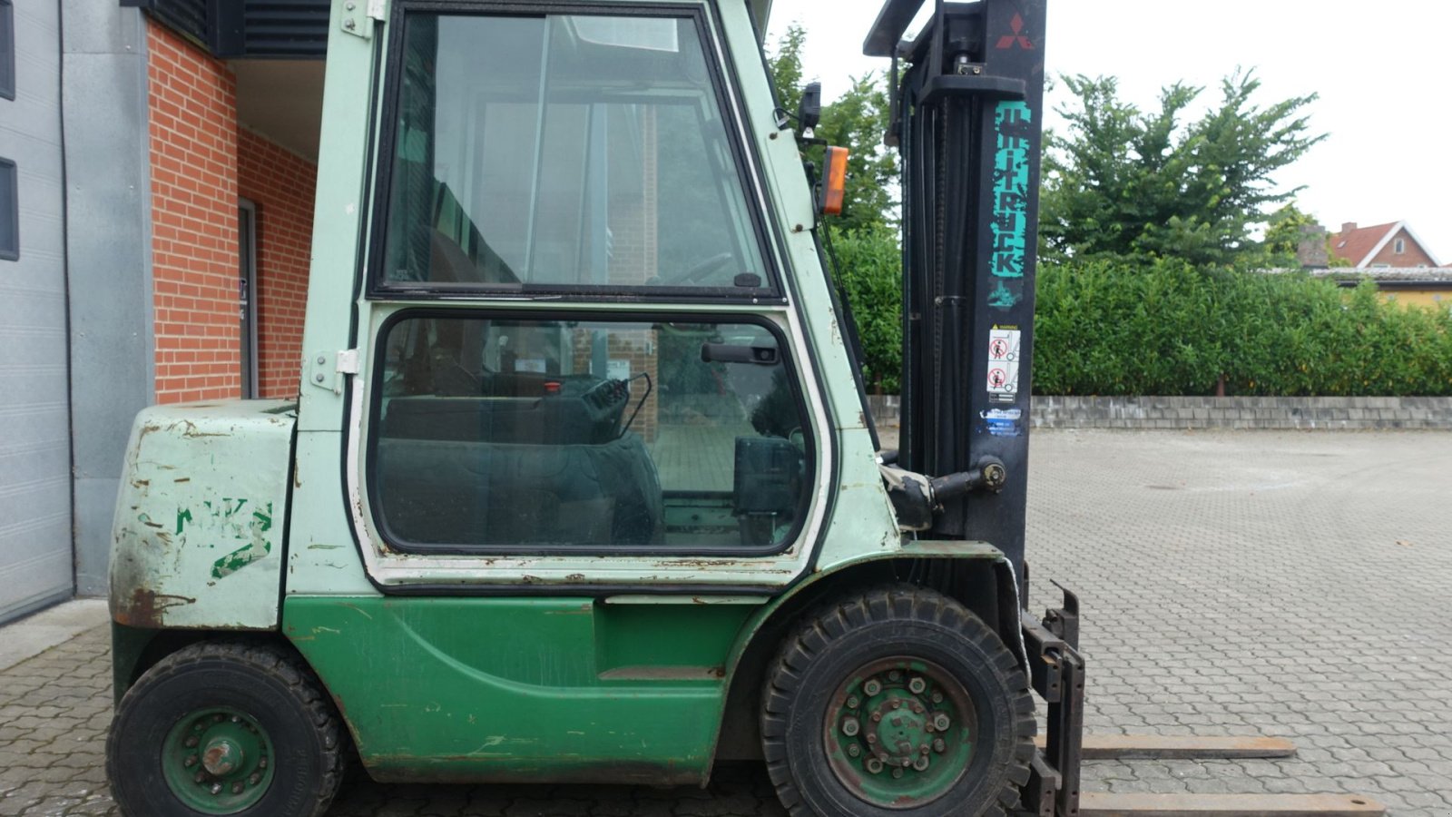 Frontstapler des Typs Mitsubishi FD 25 T // 2500 kg diesel, Gebrauchtmaschine in Skive (Bild 3)