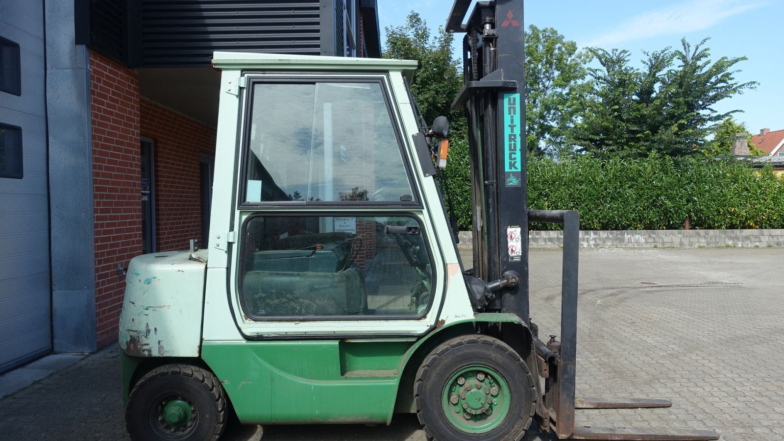 Frontstapler of the type Mitsubishi FD 25 T // 2500 kg diesel, Gebrauchtmaschine in Skive (Picture 3)