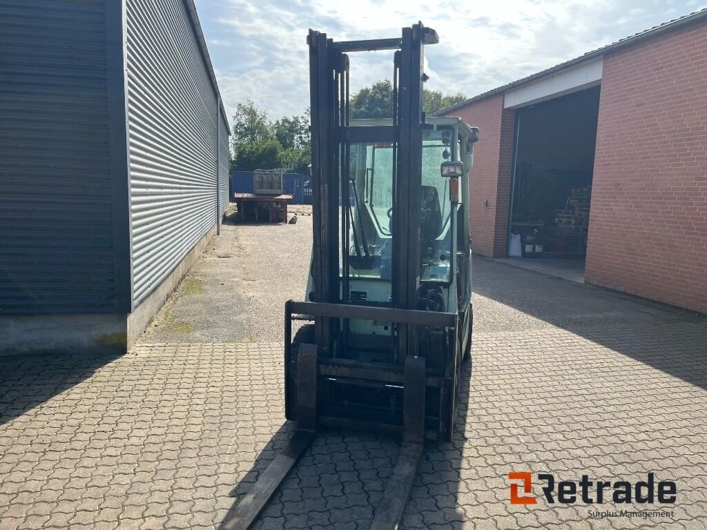 Frontstapler des Typs Mitsubishi FD 25 T, Gebrauchtmaschine in Rødovre (Bild 2)