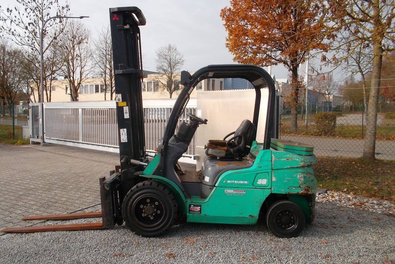 Frontstapler of the type Mitsubishi FD 30, Gebrauchtmaschine in Salching (Picture 1)