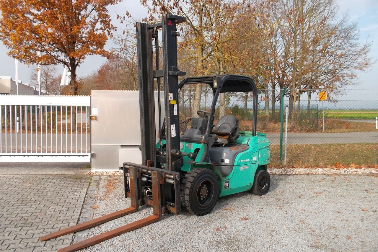 Frontstapler of the type Mitsubishi FD 30, Gebrauchtmaschine in Salching (Picture 2)