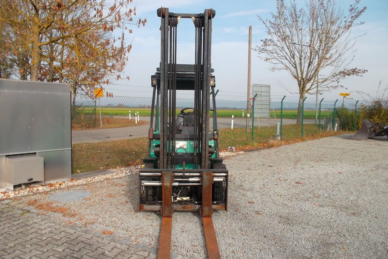 Frontstapler of the type Mitsubishi FD 30, Gebrauchtmaschine in Salching (Picture 3)