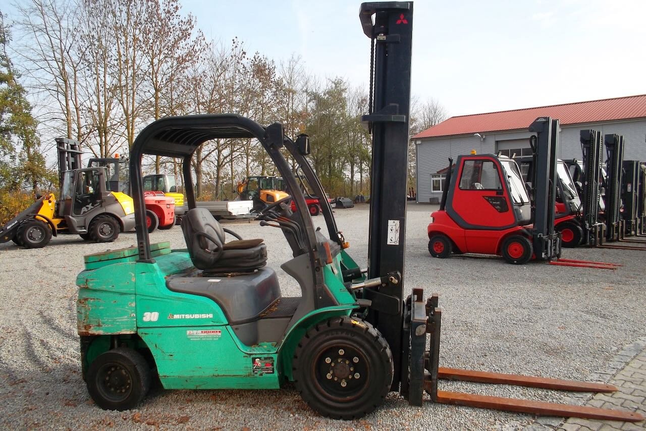 Frontstapler of the type Mitsubishi FD 30, Gebrauchtmaschine in Salching (Picture 5)