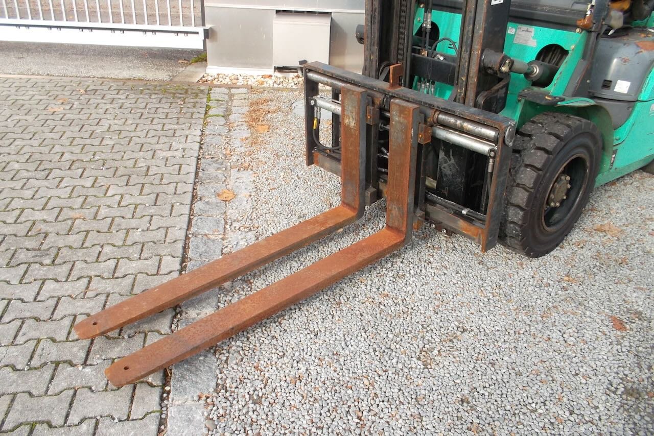 Frontstapler of the type Mitsubishi FD 30, Gebrauchtmaschine in Salching (Picture 10)
