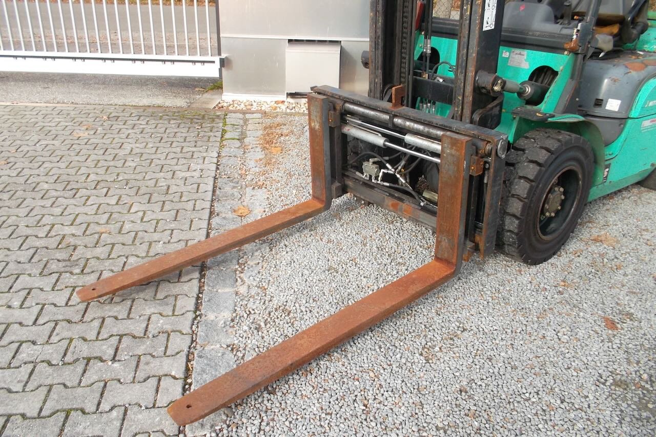 Frontstapler of the type Mitsubishi FD 30, Gebrauchtmaschine in Salching (Picture 11)