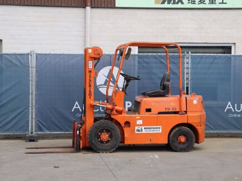 Frontstapler tip Mitsubishi FD25, Gebrauchtmaschine in Antwerpen (Poză 1)