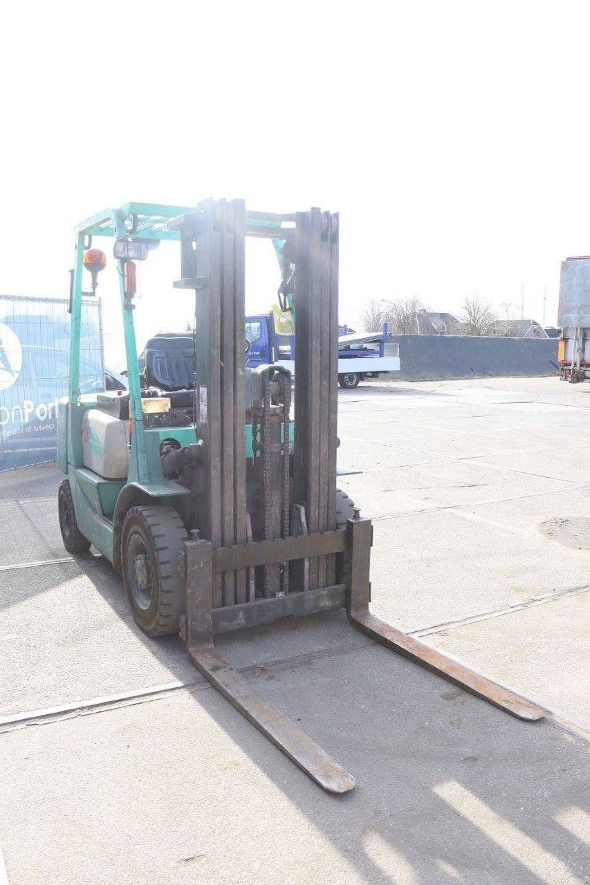 Frontstapler от тип Mitsubishi FD25, Gebrauchtmaschine в Antwerpen (Снимка 8)