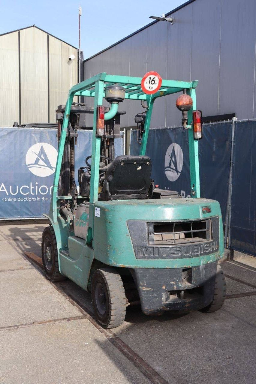 Frontstapler от тип Mitsubishi FD25, Gebrauchtmaschine в Antwerpen (Снимка 4)