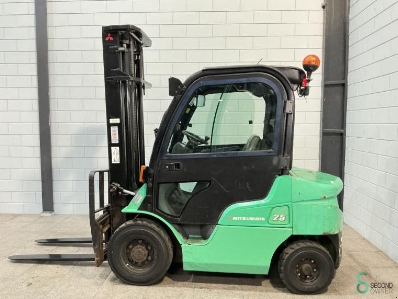 Frontstapler tip Mitsubishi FD25N3, Gebrauchtmaschine in Wijchen (Poză 1)