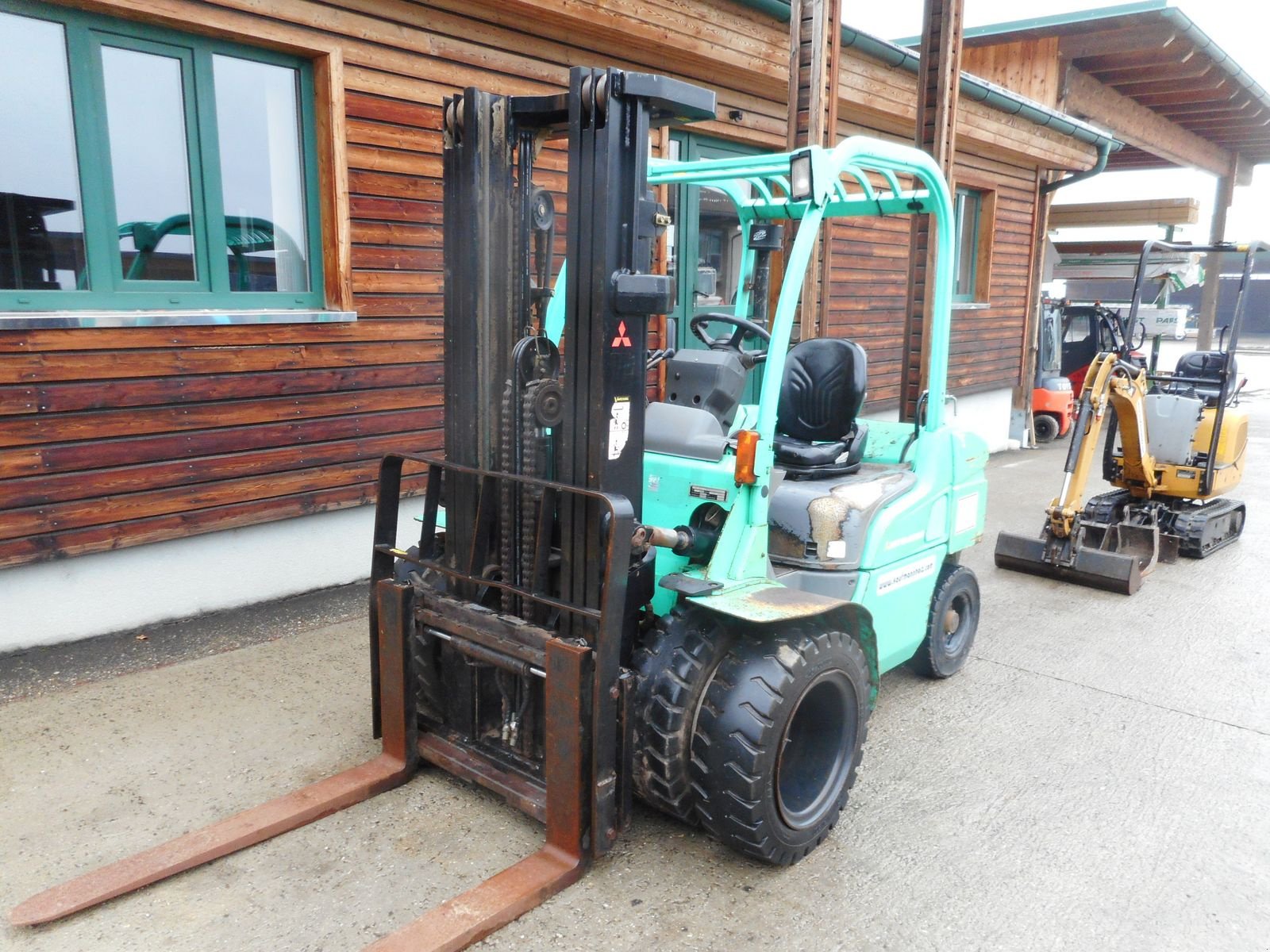 Frontstapler от тип Mitsubishi FD30 Triplex 4,7m + SS + Zwillingsreifen, Gebrauchtmaschine в St. Nikolai ob Draßling (Снимка 2)