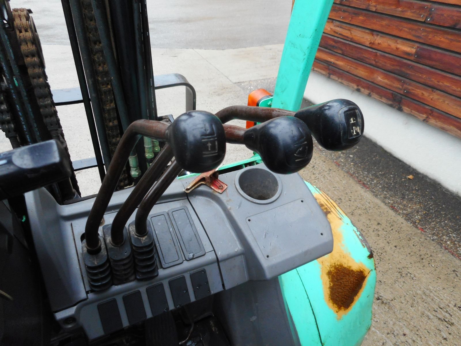 Frontstapler от тип Mitsubishi FD30 Triplex 4,7m + SS + Zwillingsreifen, Gebrauchtmaschine в St. Nikolai ob Draßling (Снимка 8)