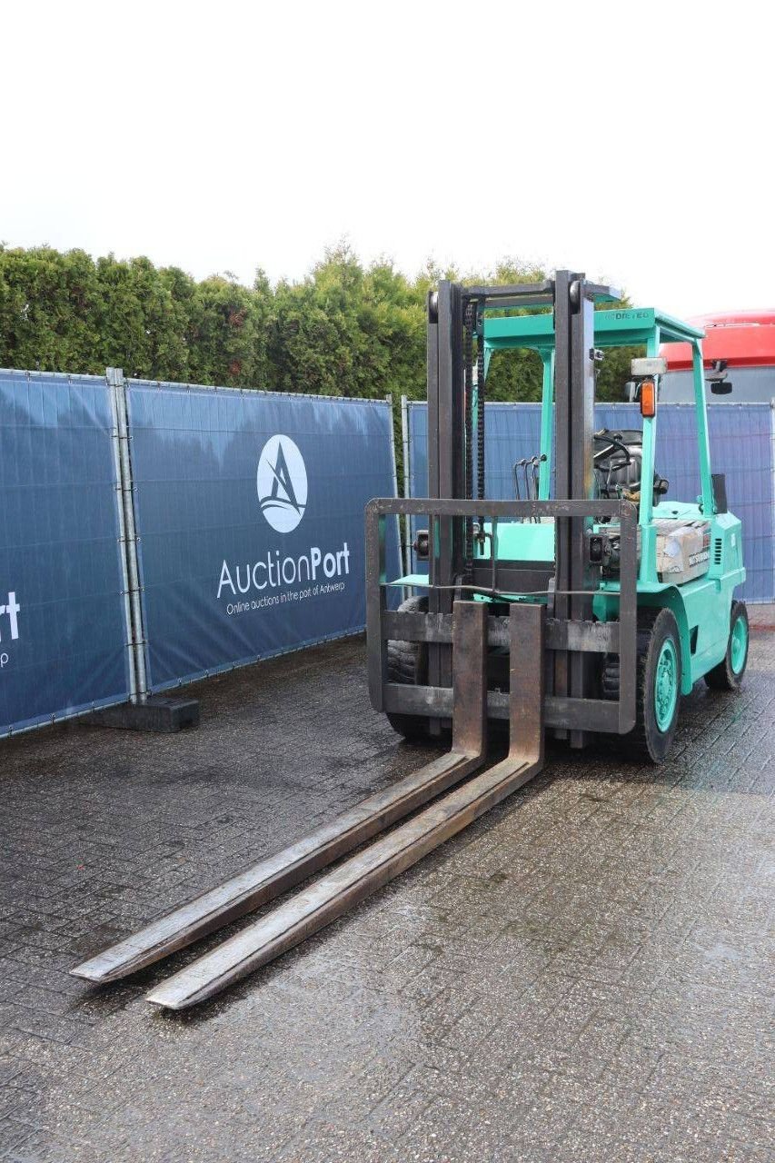 Frontstapler Türe ait Mitsubishi FD35, Gebrauchtmaschine içinde Antwerpen (resim 10)