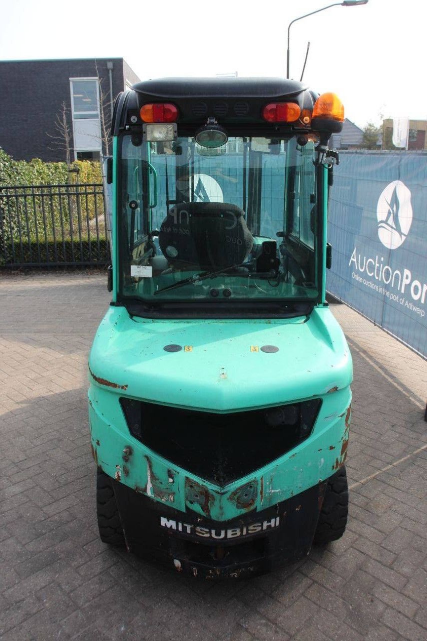 Frontstapler от тип Mitsubishi FD35N, Gebrauchtmaschine в Antwerpen (Снимка 4)