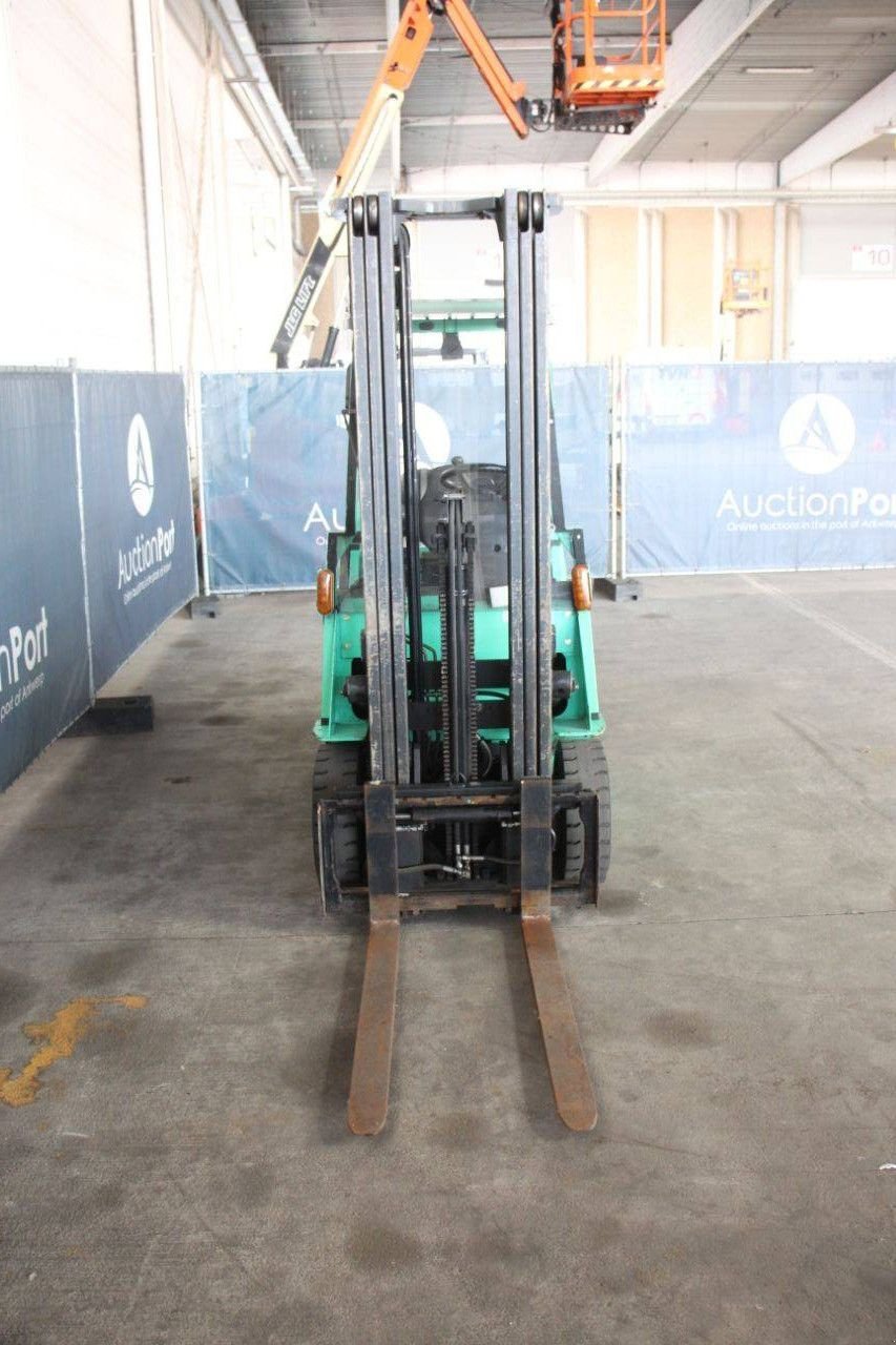 Frontstapler типа Mitsubishi FG18NT, Gebrauchtmaschine в Antwerpen (Фотография 5)