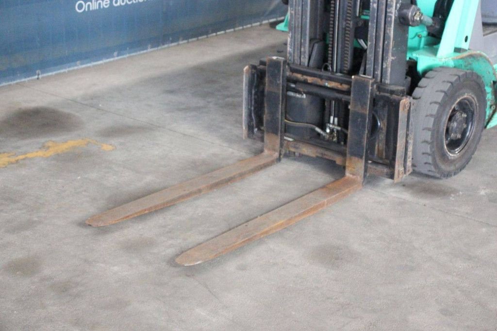Frontstapler типа Mitsubishi FG18NT, Gebrauchtmaschine в Antwerpen (Фотография 8)