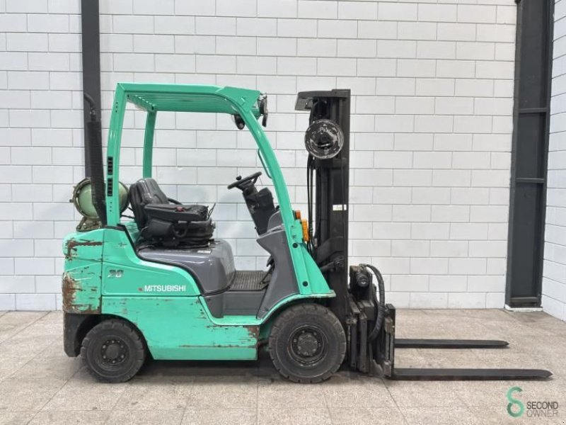 Frontstapler типа Mitsubishi FG20CN, Gebrauchtmaschine в Wijchen (Фотография 2)