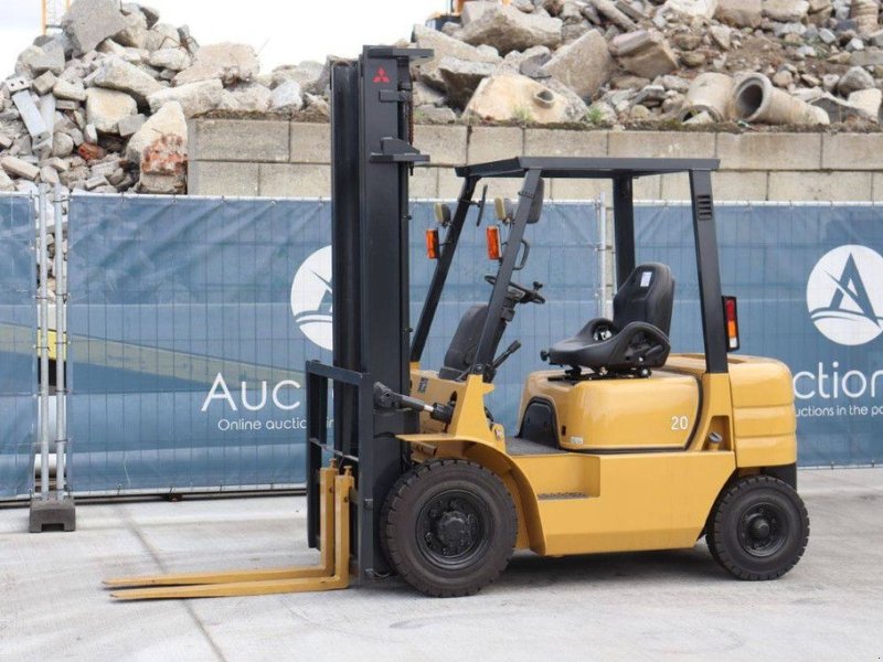 Frontstapler Türe ait Mitsubishi FG20T, Gebrauchtmaschine içinde Antwerpen (resim 1)