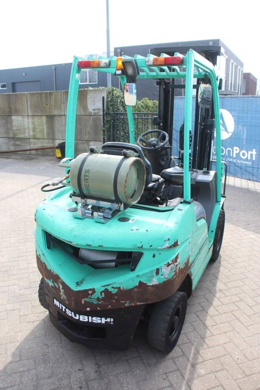 Frontstapler Türe ait Mitsubishi FG25N, Gebrauchtmaschine içinde Antwerpen (resim 5)