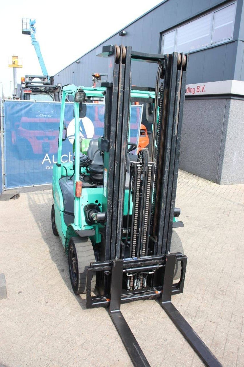 Frontstapler typu Mitsubishi FG25N, Gebrauchtmaschine w Antwerpen (Zdjęcie 7)