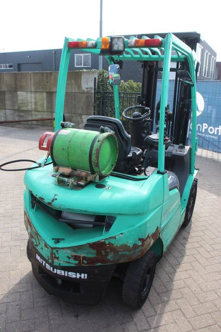 Frontstapler typu Mitsubishi FG25N, Gebrauchtmaschine w Antwerpen (Zdjęcie 5)